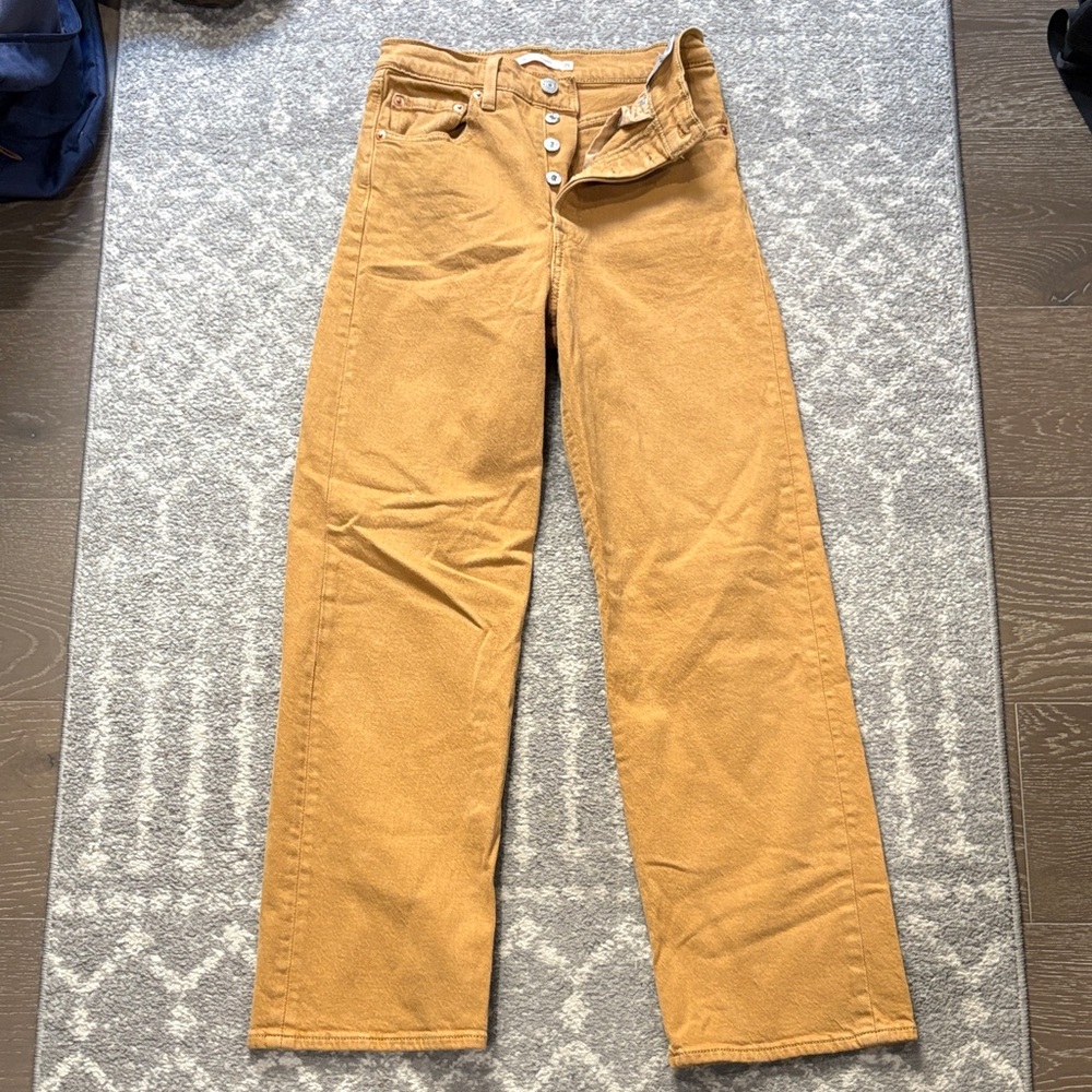 Mustard Ribcage Straight Levi’s - Picture 2 of 5